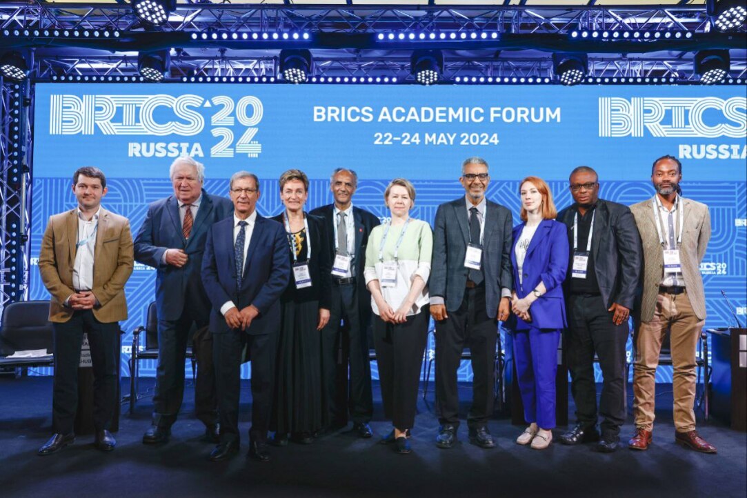 Illustration for news: The scholars of the Centre for Stability and Risk Analysis of the Faculty of Social Sciences took part in the BRICS Academic Forum
